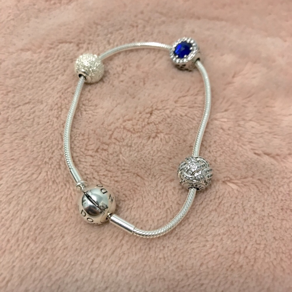 PANDORA Essence Bracelet - Picture 6 of 9